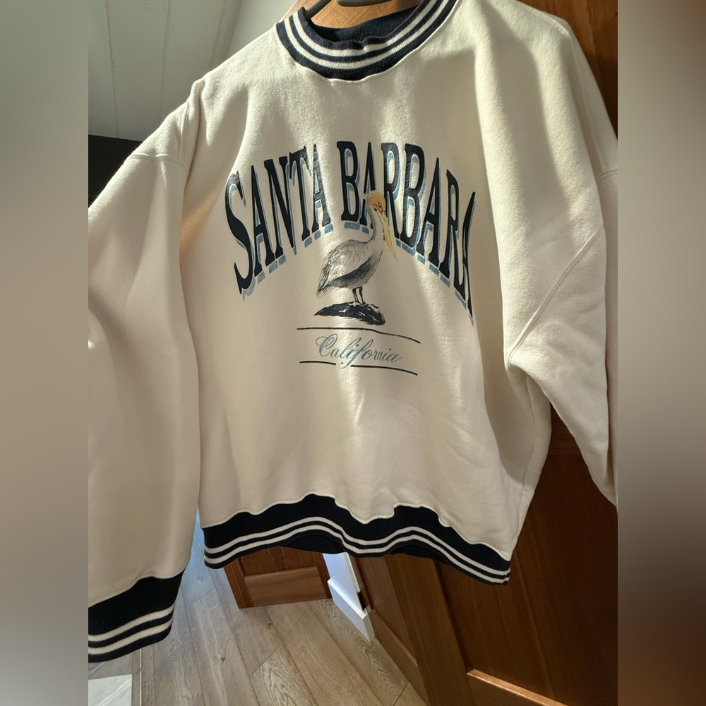 Abercrombie Soft AF Oversized Santa Barbara sweatshirt - sold out - size M